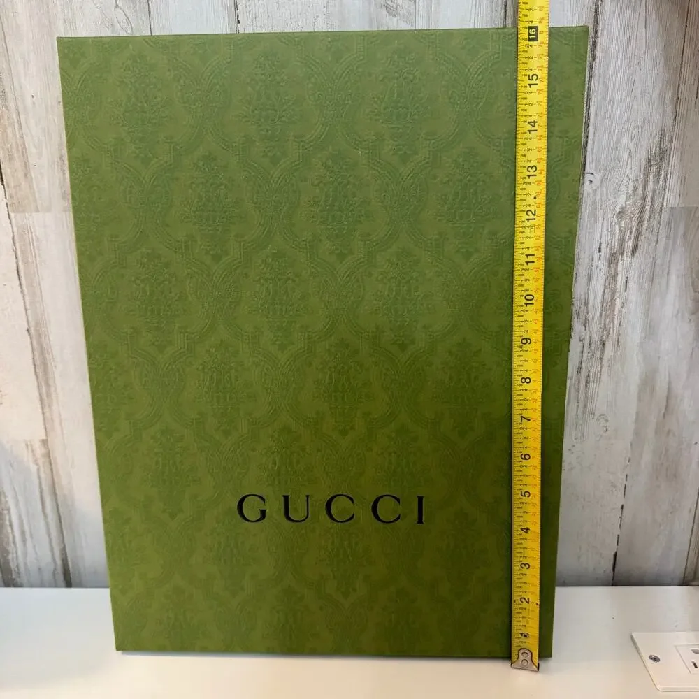 Gucci Gift Box Storage Box Green Embossed 16 x 12 x 2 Authentic Packaging